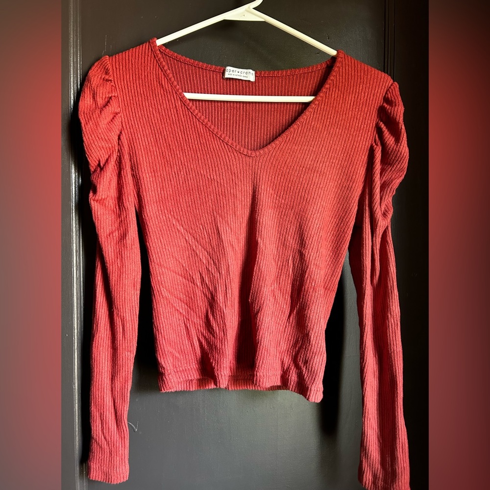 Woman’s Blush/Pink Top. (Photo not true color)